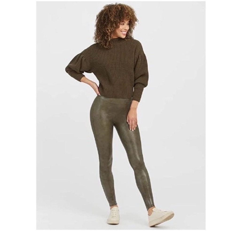 Women's Spanx snake print leggings Size Small
